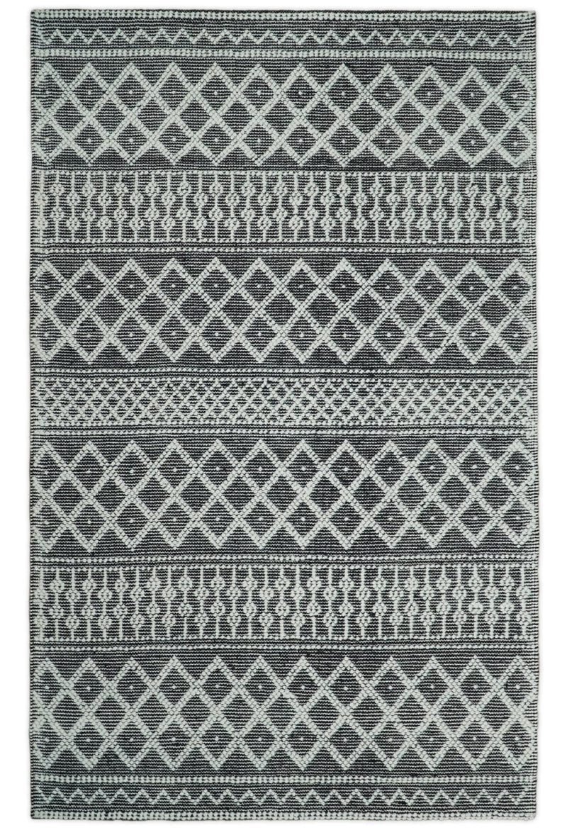 5x8 Hand woven tribal Woolen Chunky and Soft White and Black Wool Area Rug | TRDMA22