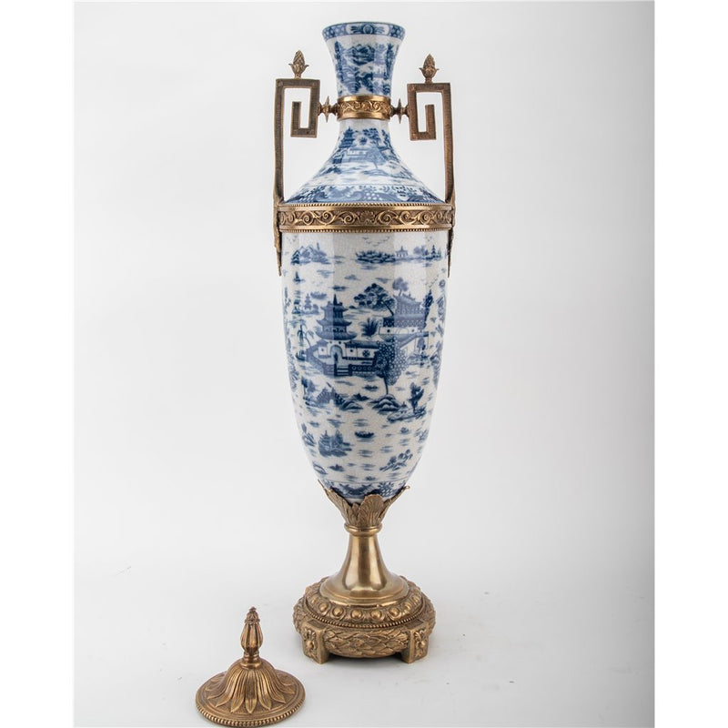 Lovecup Porcelain Ormolu Trophy Cup with Blue Willow Design L266