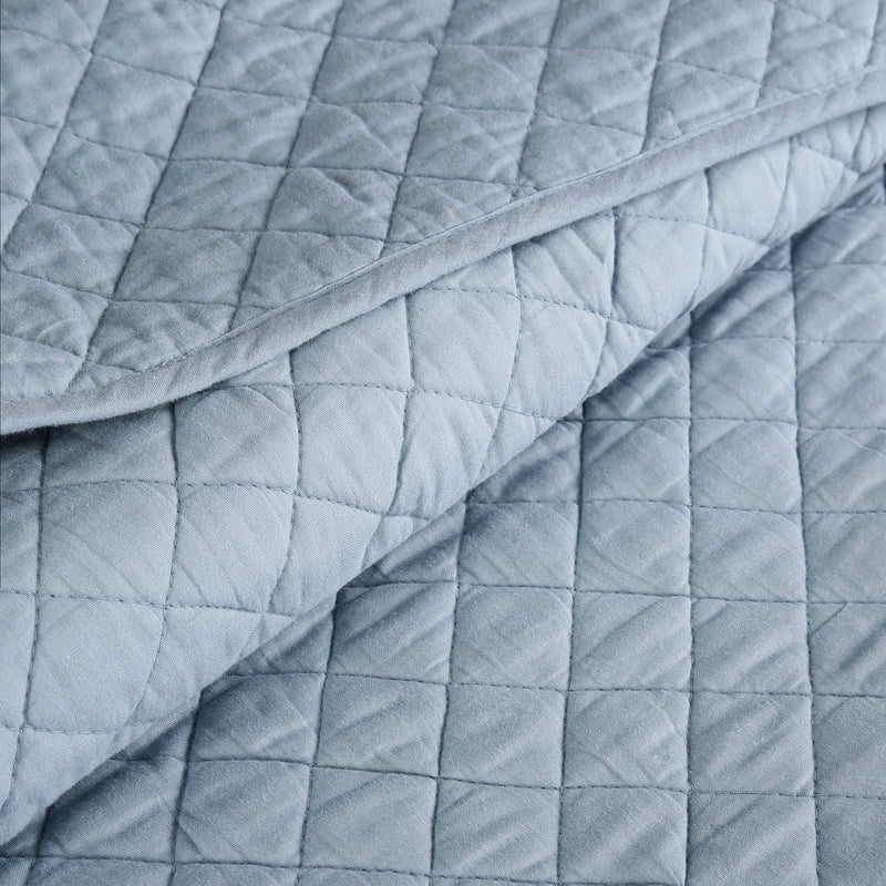 Ava Diamond Oversized Cotton Quilt Set