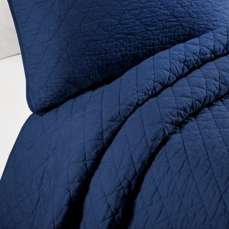 Ava Diamond Oversized Cotton Quilt Set