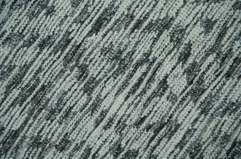 2x3 Hand Knotted Silver and Charcoal Geometrical shape Wool Rug