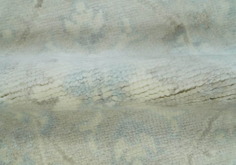 2x3 Hand Knotted Silver, Ivory and Gray Heriz Serapi Wool Area Rug