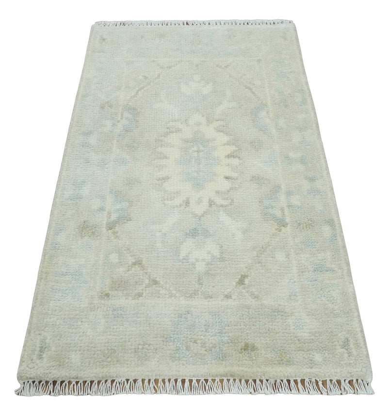 2x3 Hand Knotted Silver, Ivory and Gray Heriz Serapi Wool Area Rug