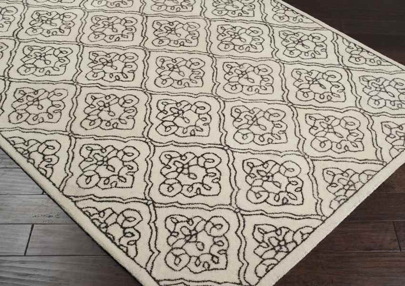 Woezik Traditional Ivory Area Rug