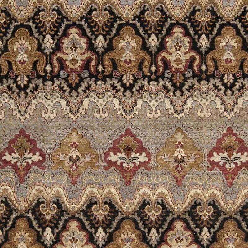 Sigourney Traditional Black/Tan Area Rug