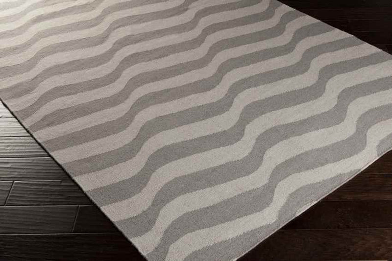 Silverthorne Modern Gray/Oatmeal Area Rug