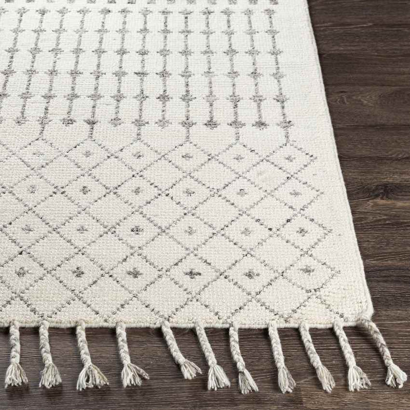 Gouwe Global Beige Area Rug