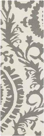 IJpelaar Traditional Gray/Ivory Area Rug