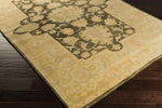 Renselaar Traditional Butter Area Rug