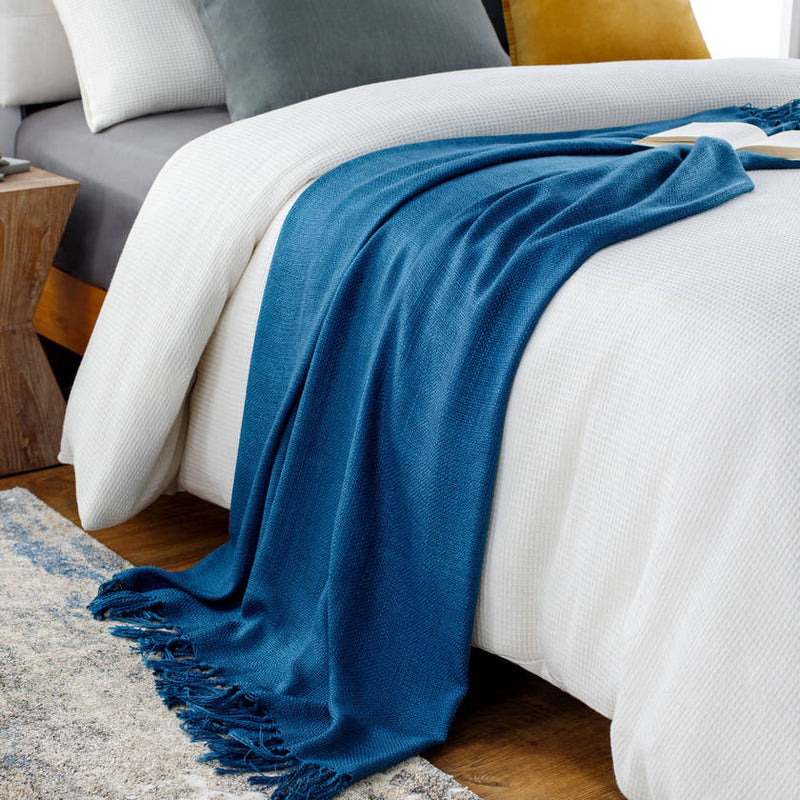 Gleisdorf Navy Throw