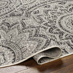Tiffine Cottage Black/Cream Area Rug