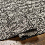 Christophr Global Black/Cream Area Rug