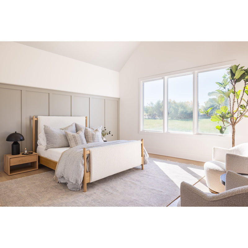 Priya Ivory / Grey Rug