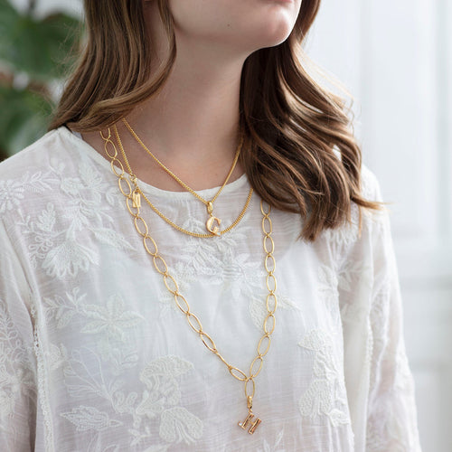 Monogram charm, T