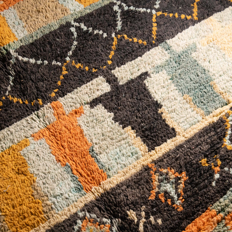 Oumaiya - vintage boujad rug