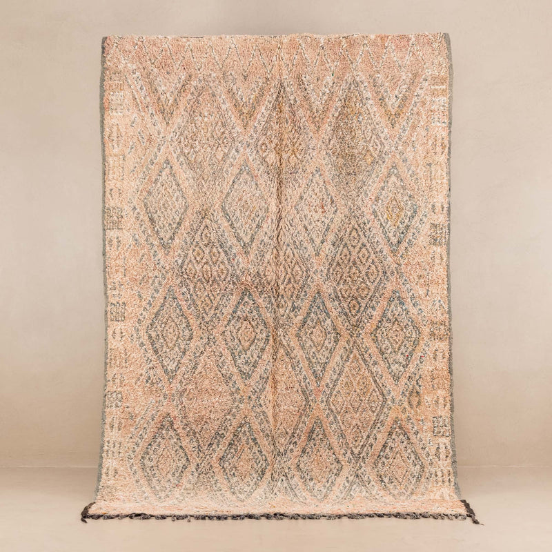 Hakima - vintage beni mguild rug