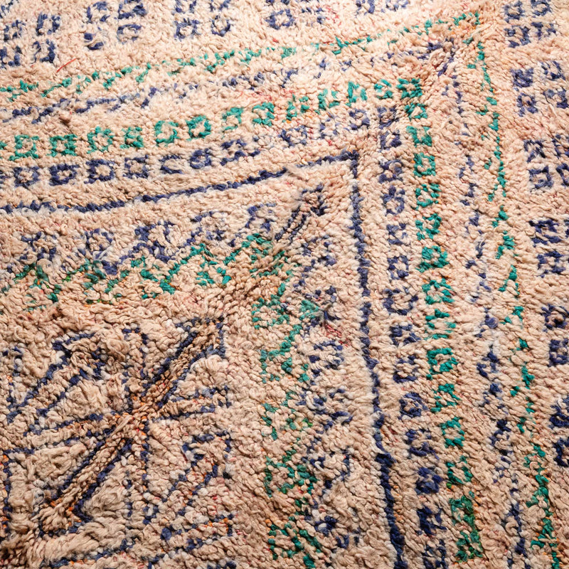 Aydril - vintage beni mguild rug