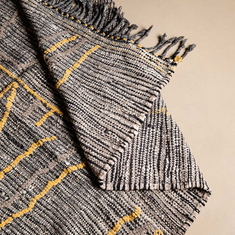 Ryma - taznakht kilim rug