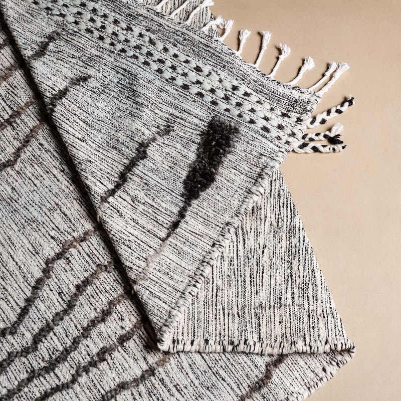 Sabar - taznakht kilim rug