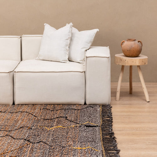 Ruby - taznakht kilim rug