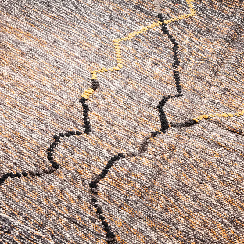 Ruby - taznakht kilim rug