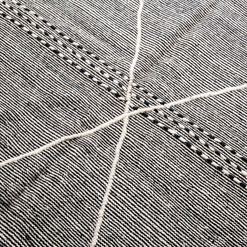 Sabrin - taznakht kilim rug