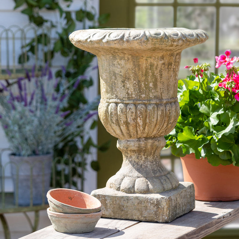 Lovecup Courtyard French Country Garden Urn with Base L140