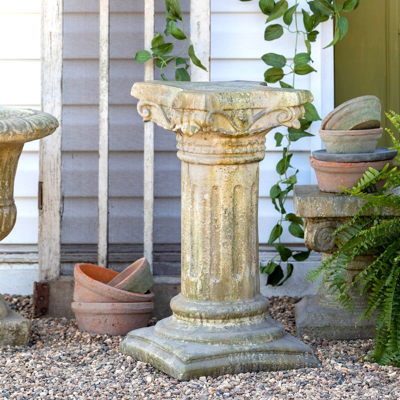 Lovecup Courtyard Garden Classic Antiqued Pedestal 24" L193