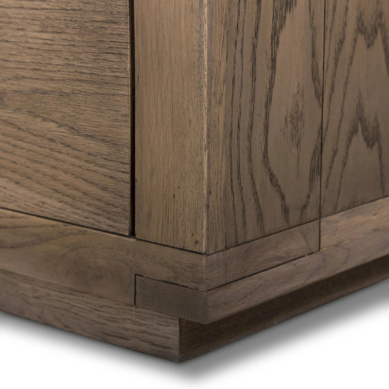 Warby Worn Oak 6 Drawer Dresser | shipping 7/7/2025