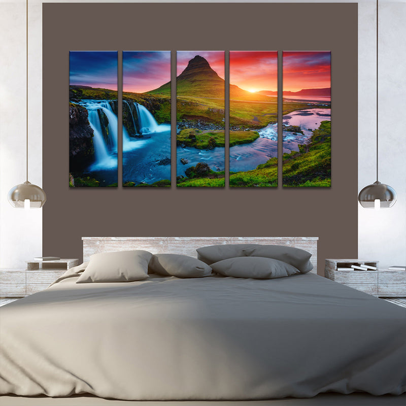 Kirkjufell In Iceland Wall Art