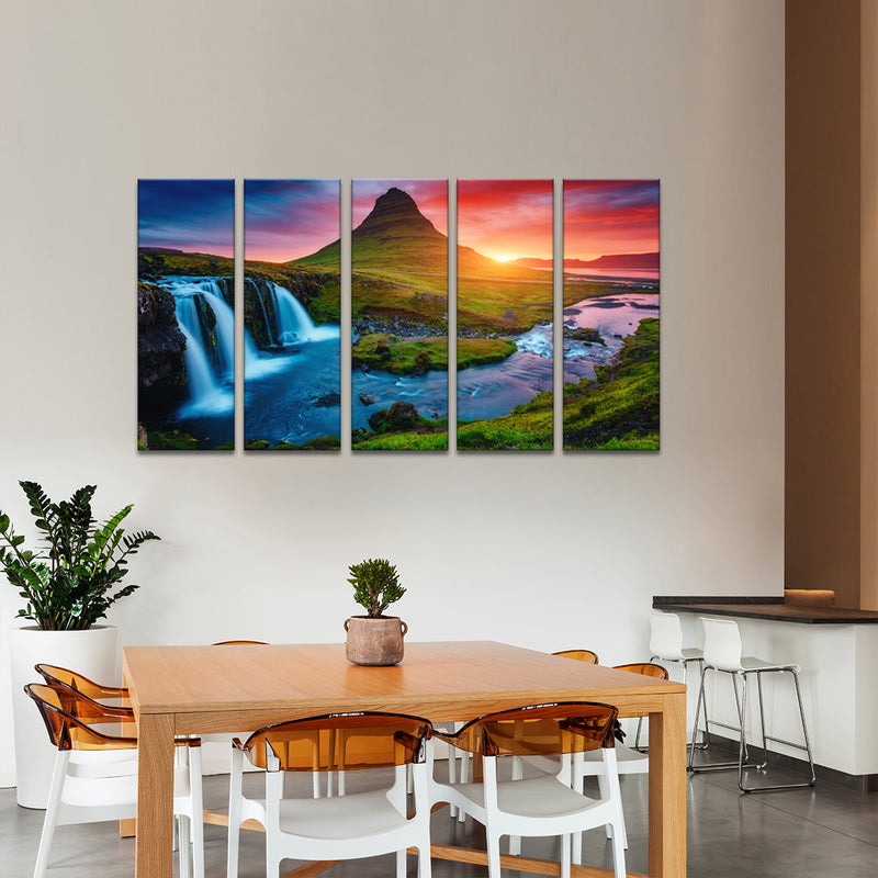 Kirkjufell In Iceland Wall Art