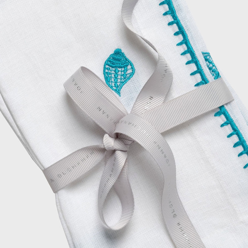 Shell embroidered dinner napkins, white, set of two