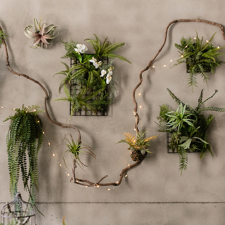 Artificial Faux Plant Metal Frame Wall Décor