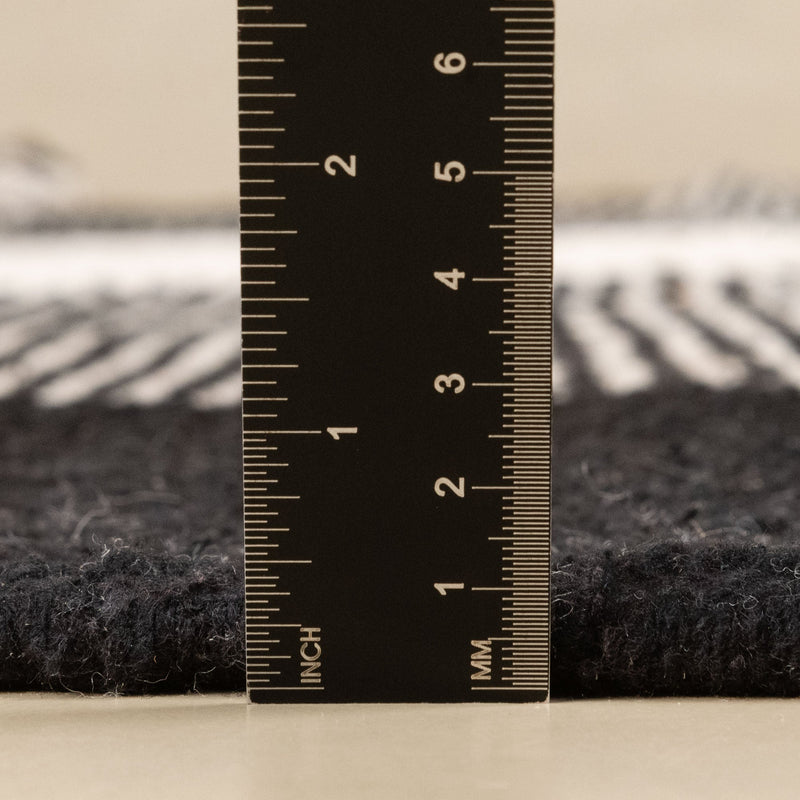 Ouna - taznakht kilim rug