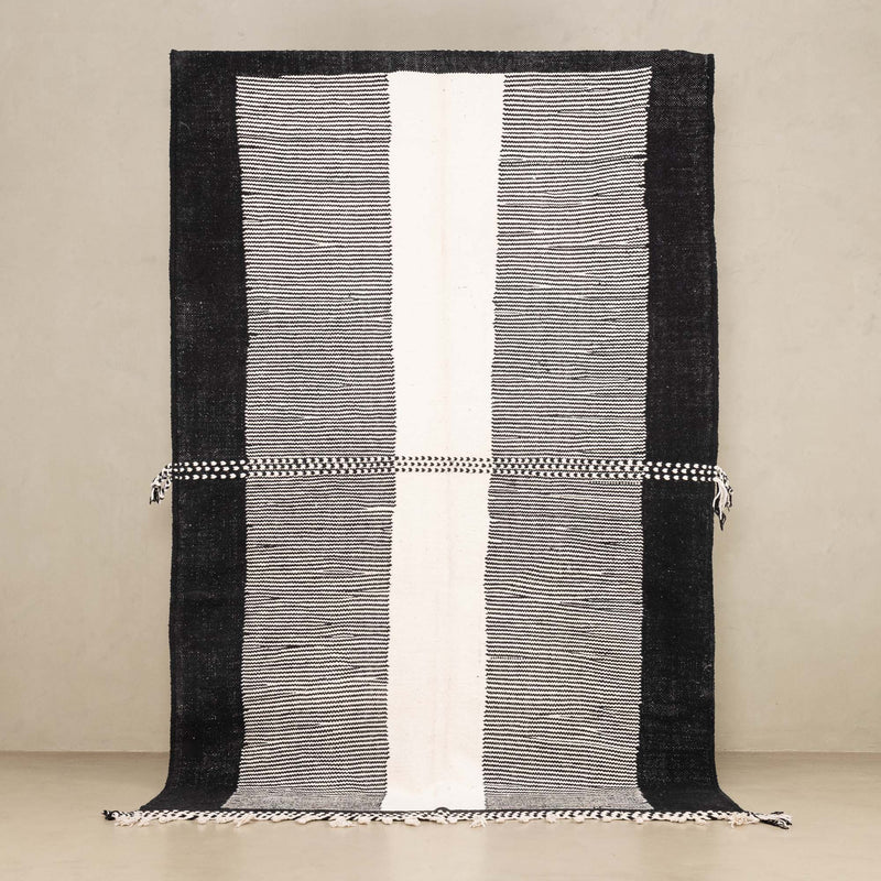 Ouna - taznakht kilim rug