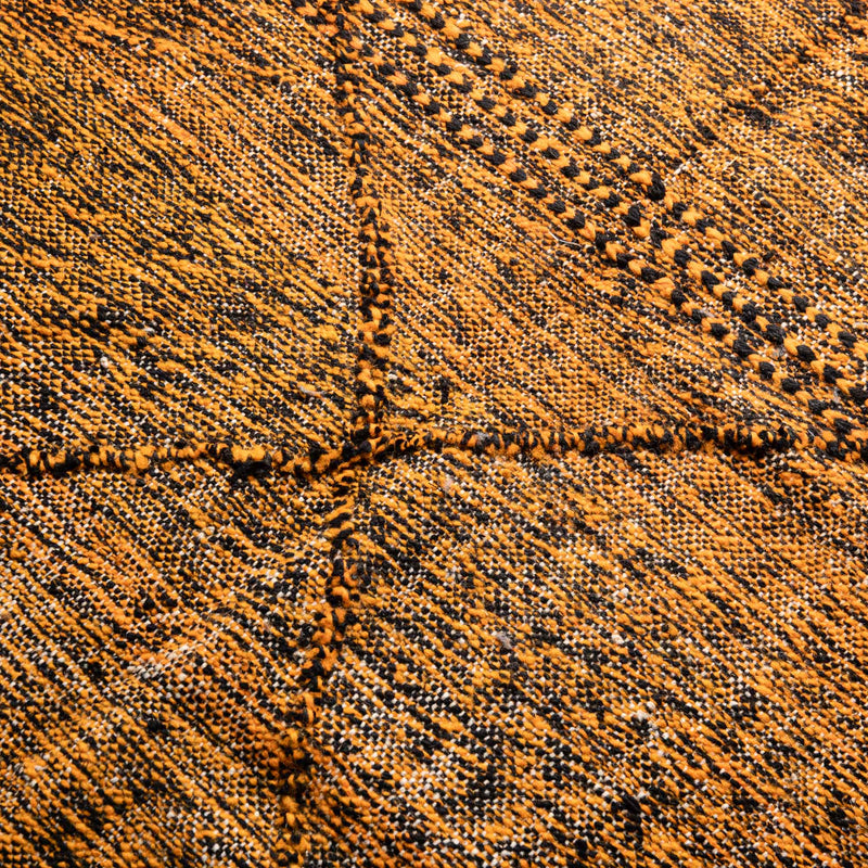 Inji - taznakht kilim rug