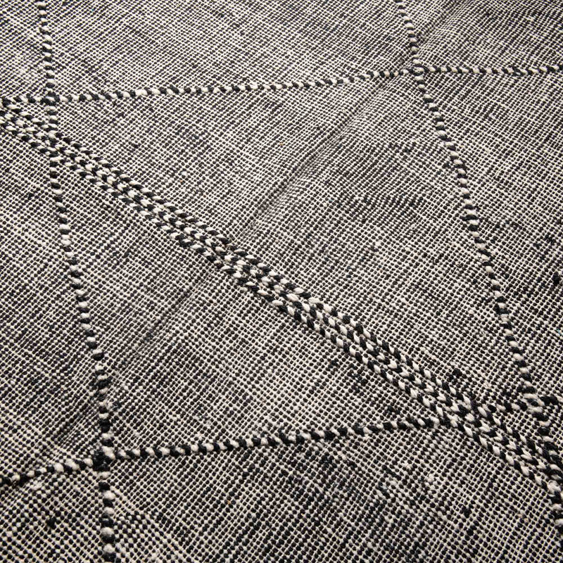 Israa - taznakht kilim rug