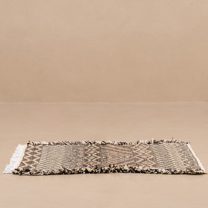 Tiziri - taznakht kilim rug