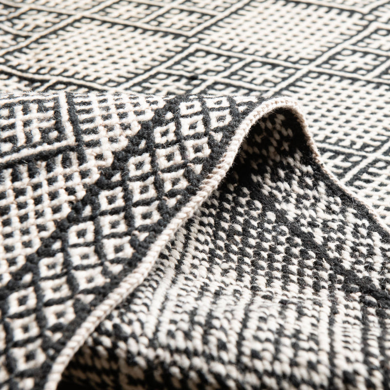 Tiztoutine - taznakht kilim rug