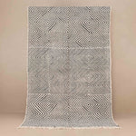 Tikinas - taznakht kilim rug