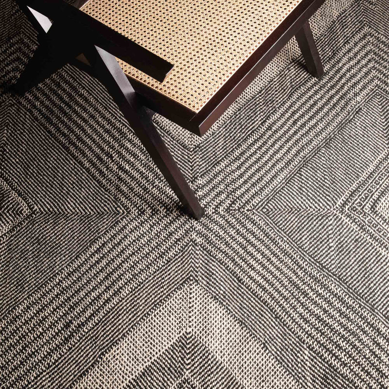 Wattas - taznakht kilim rug