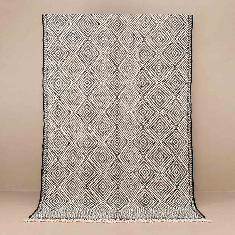 Tahsine - taznakht kilim rug