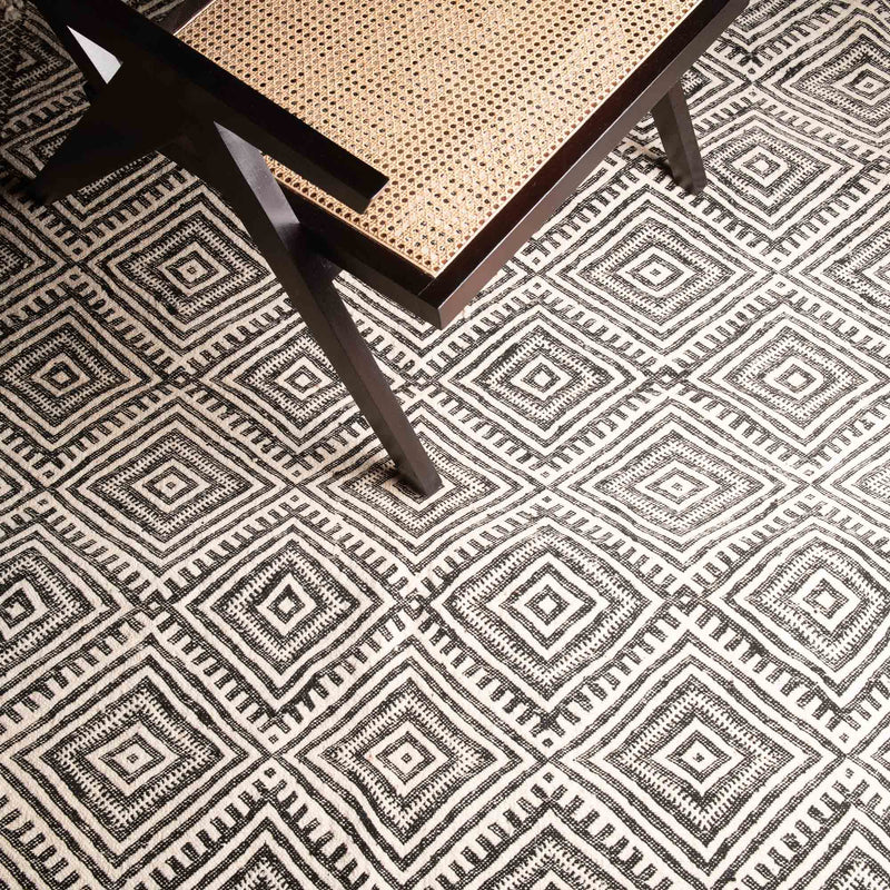 Tahsine - taznakht kilim rug