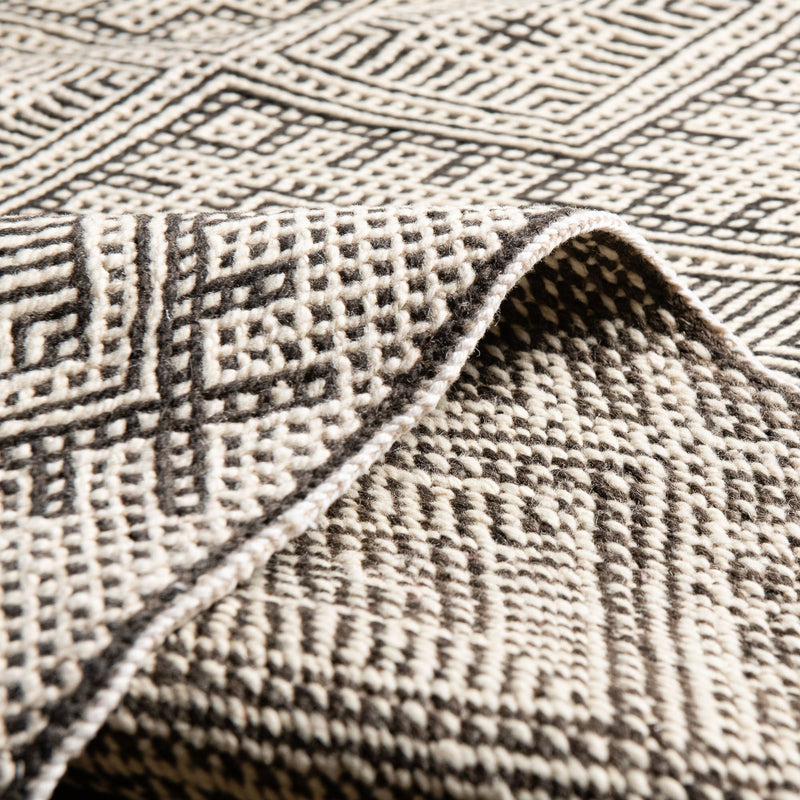 Taoufiq - taznakht kilim rug