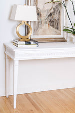 Lilly Console