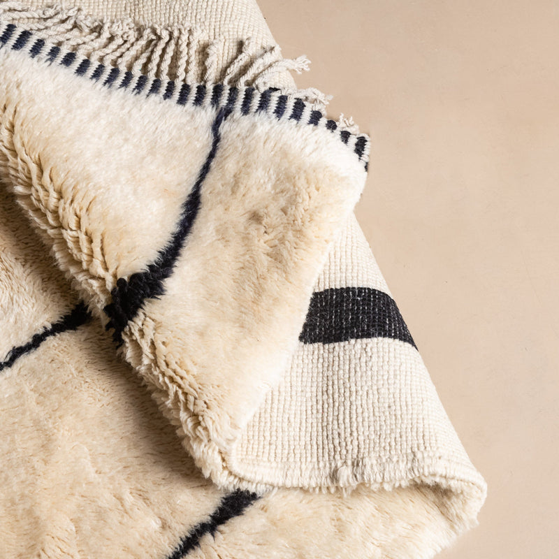 Elegant Rhythm - Luxury Shag Moroccan Rug