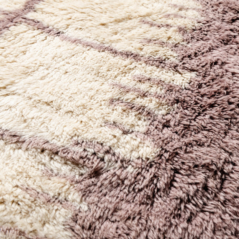 Regal Romance - luxury beni mrirt rug