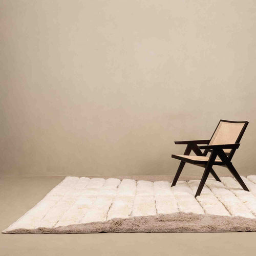 Serenity Steps - Luxury beni mrirt rug