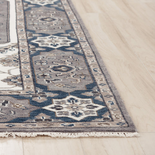 Historia Gray/Ivory Hand-Knotted Rug