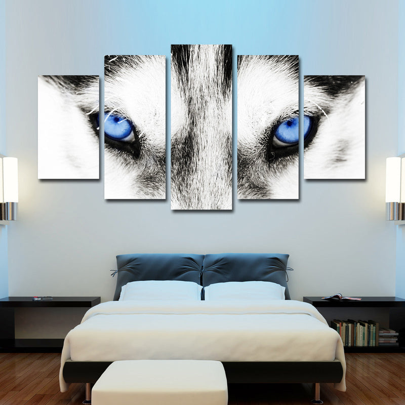 Husky's Eyes Wall Art